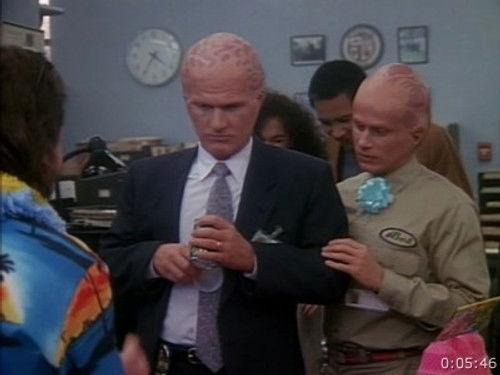Alien Nation Season 1 Episode 19 - Rebirth