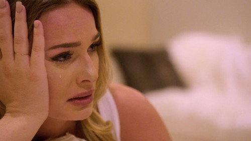 Siesta Key Season 1 Episode 18 - Juliette's Great Expectations