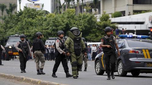 PBS News Hour Season 41 Episode 10 - January 14, 2016