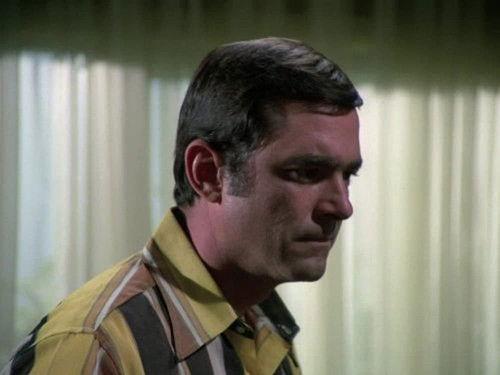 Hawaii Five-O Season 8 Episode 5 - Target? The Lady