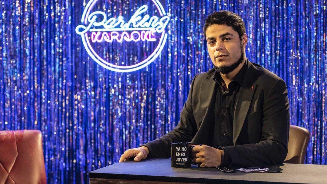 Parking Karaoke backdrop