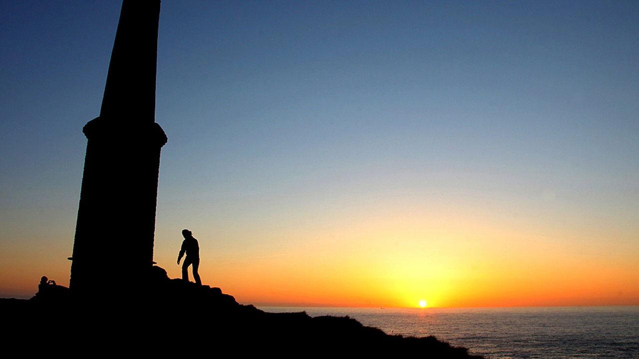 Country Tracks backdrop