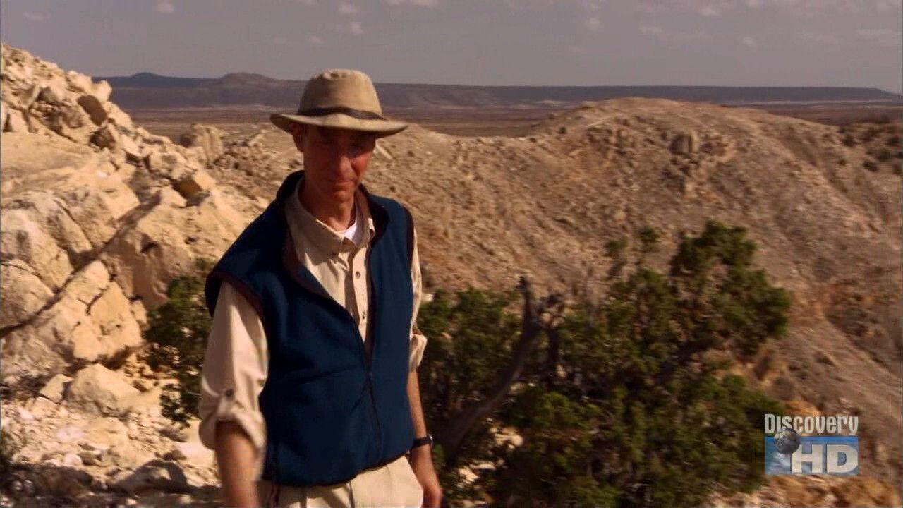 100 Greatest Discoveries backdrop