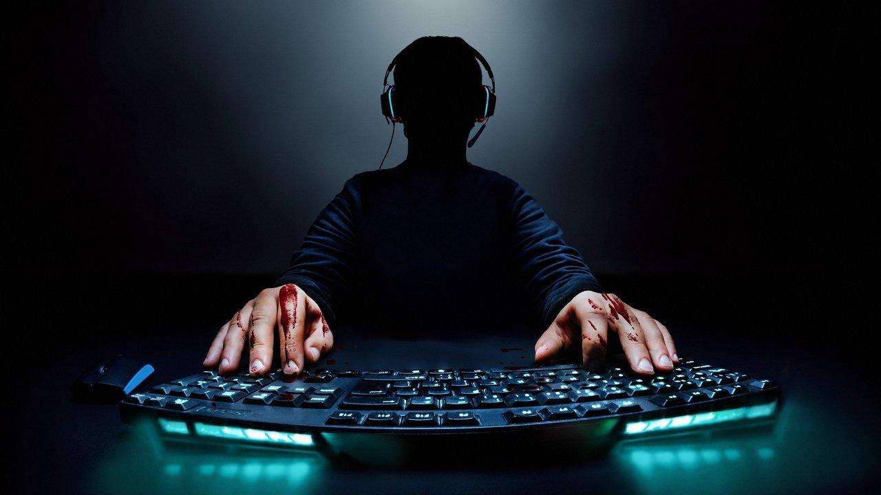 Perfect World: A Deadly Game backdrop