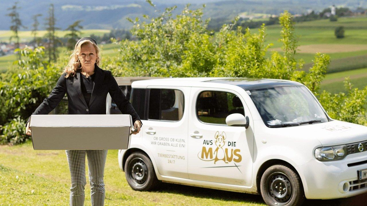 Aus die Maus backdrop