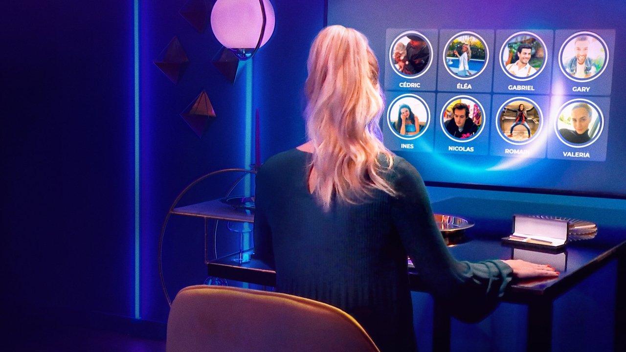 The Circle France backdrop