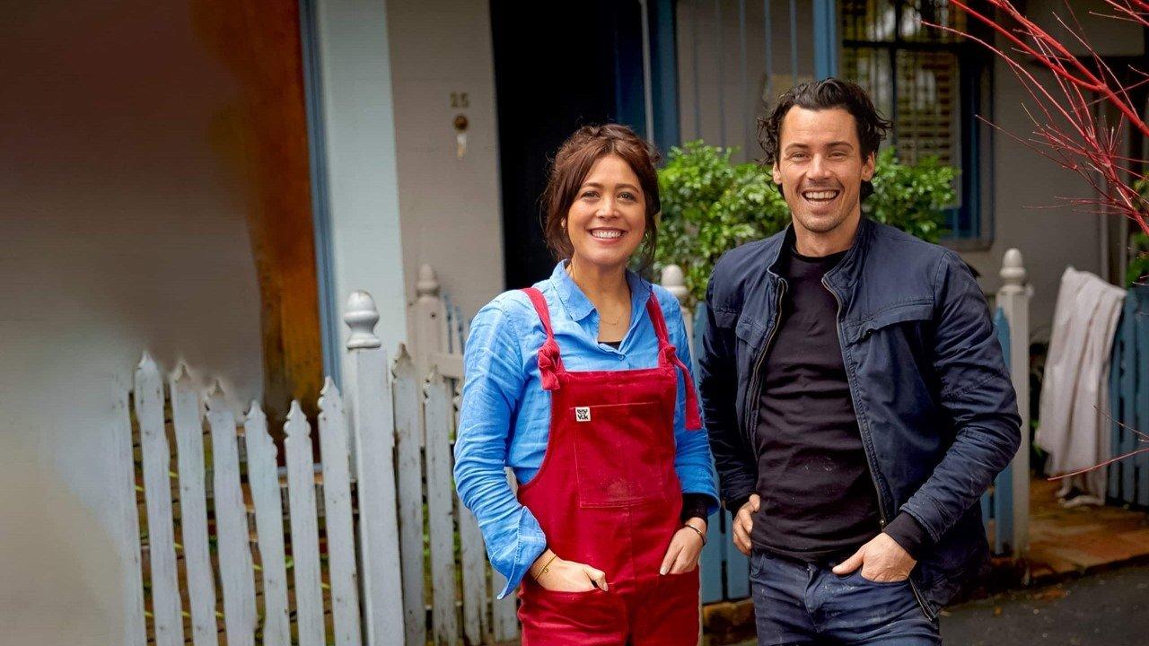 Selling in the City backdrop