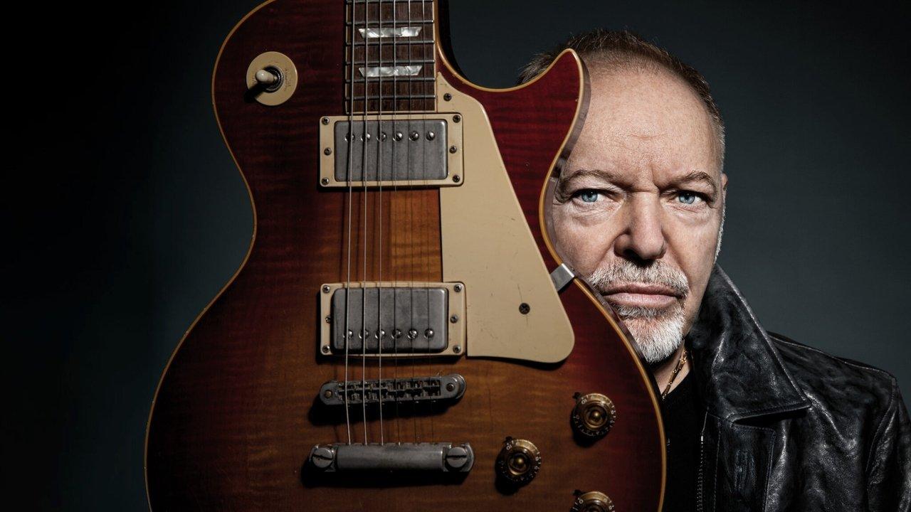 Vasco Rossi: Living It backdrop