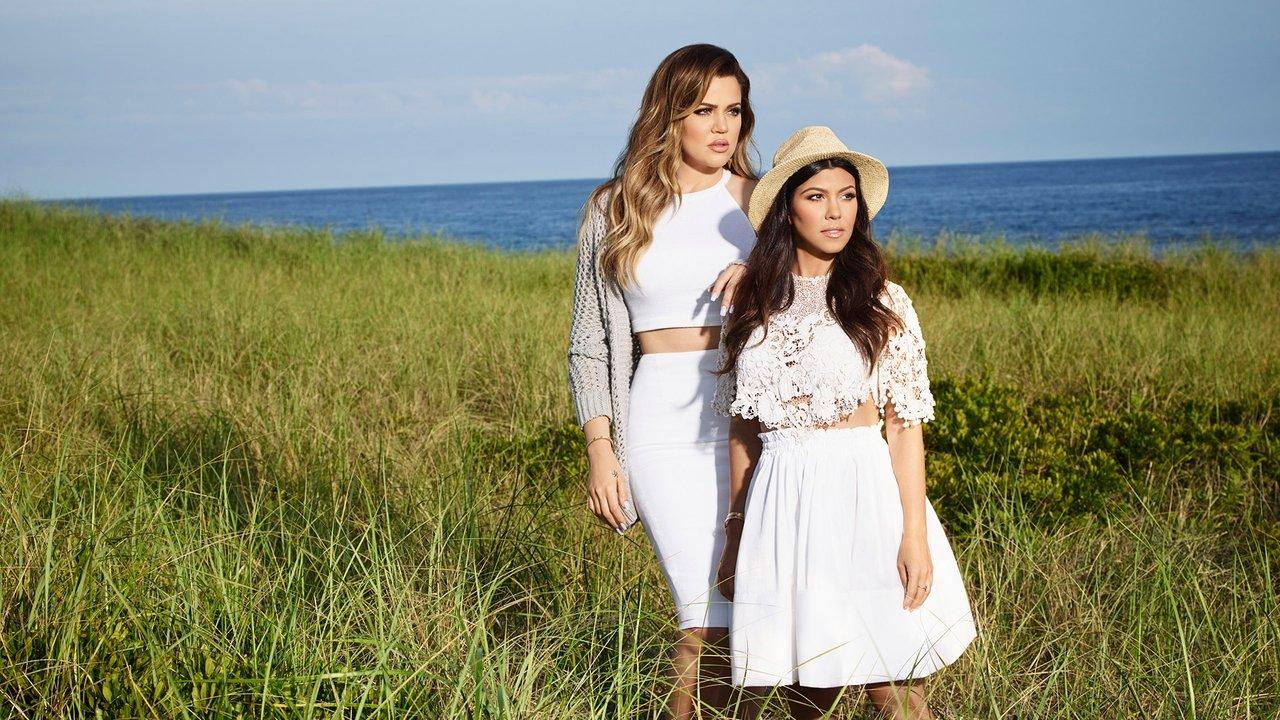 Kourtney & Khloé Take the Hamptons backdrop