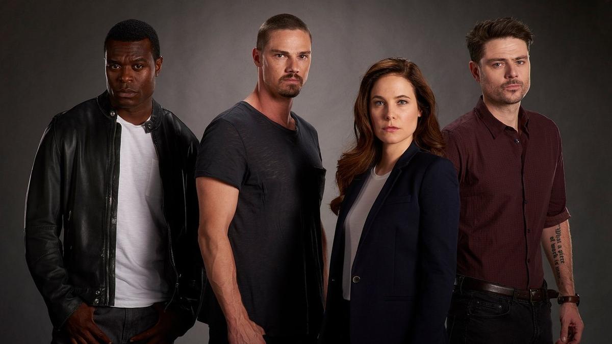 Mary Kills People backdrop
