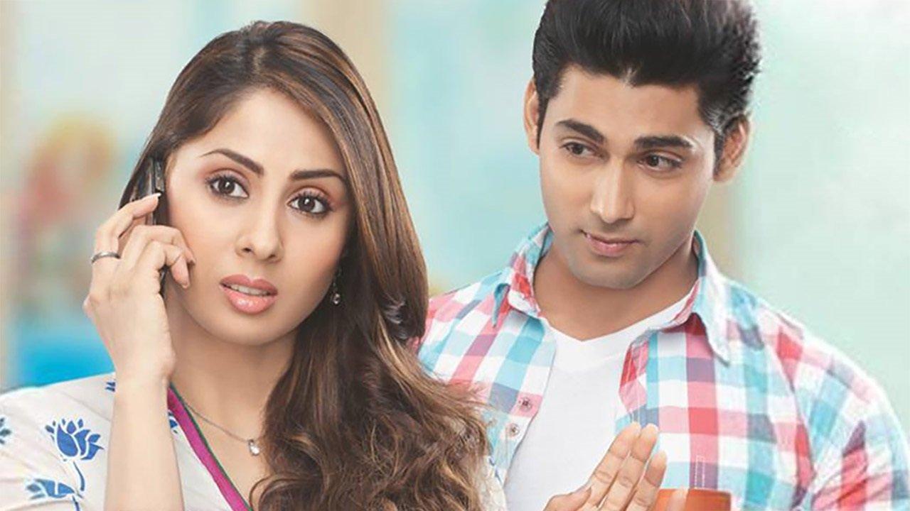 Kehta Hai Dil Jee Le Zara backdrop