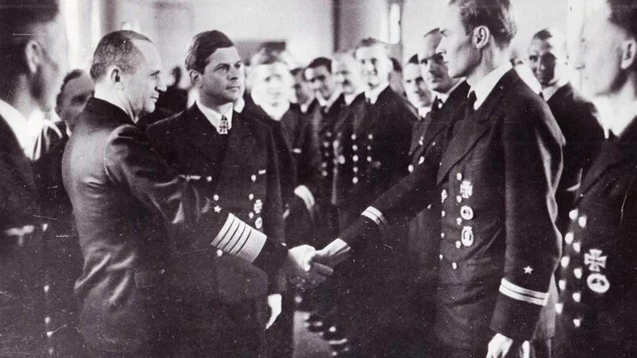 Entscheidung im Atlantik – Der U-Boot-Krieg 1939–45 backdrop