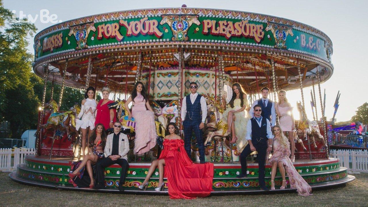 Absolutely Ascot backdrop