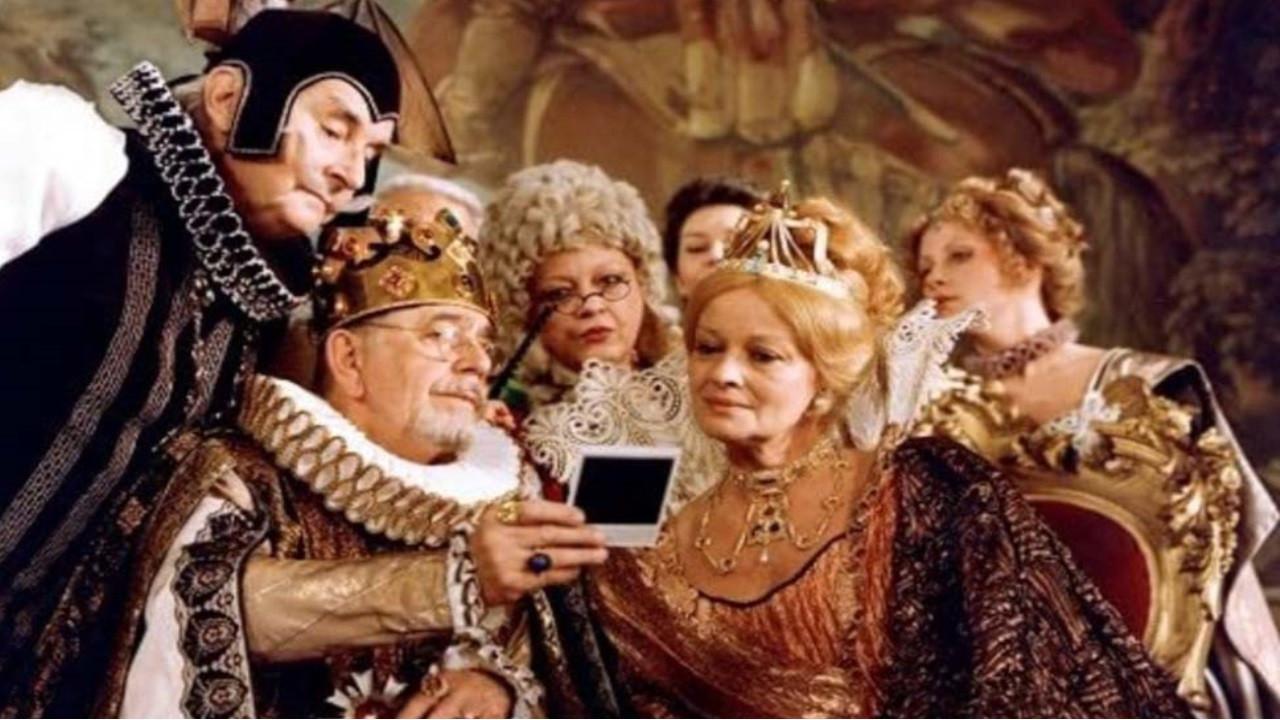 Arabela se vrací aneb Rumburak králem Říše pohádek backdrop