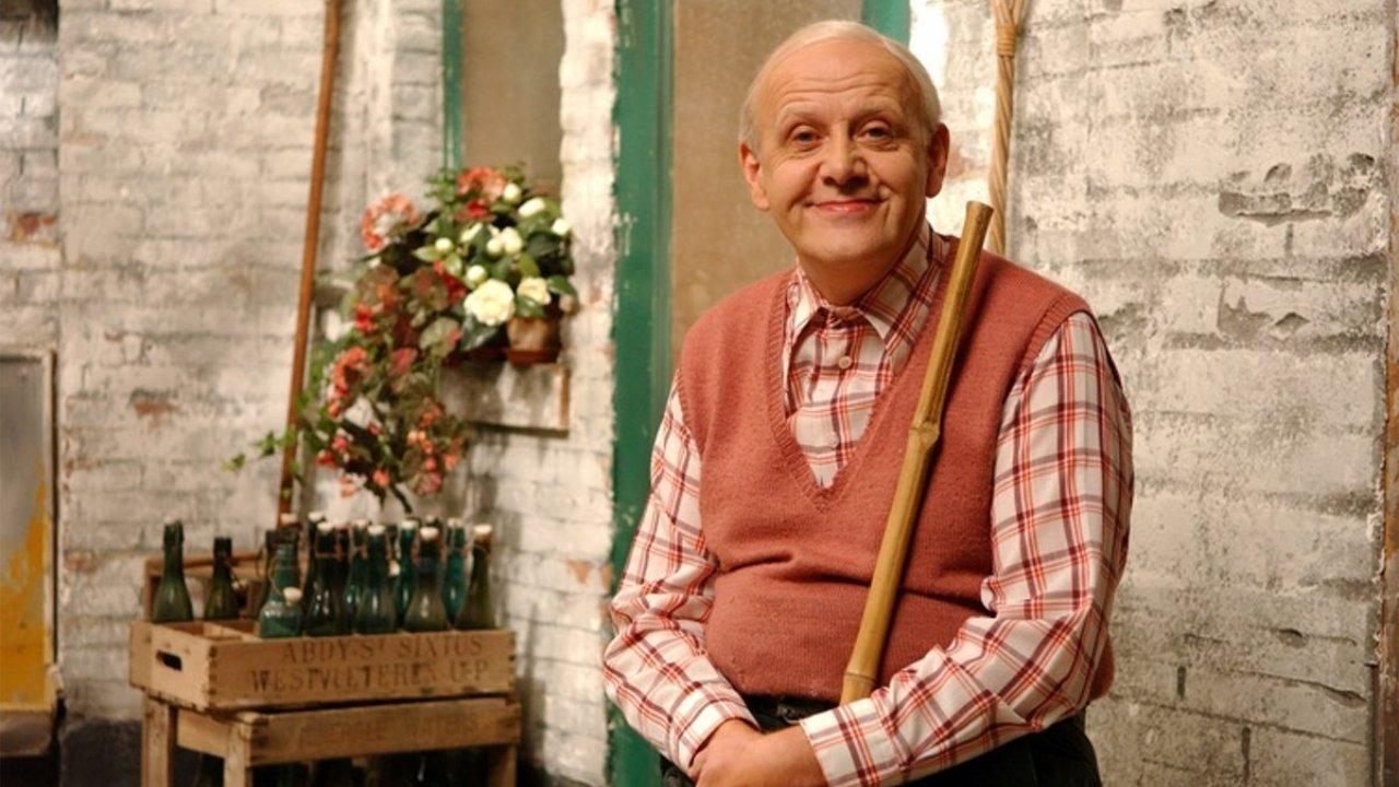 Lili and Marleen backdrop