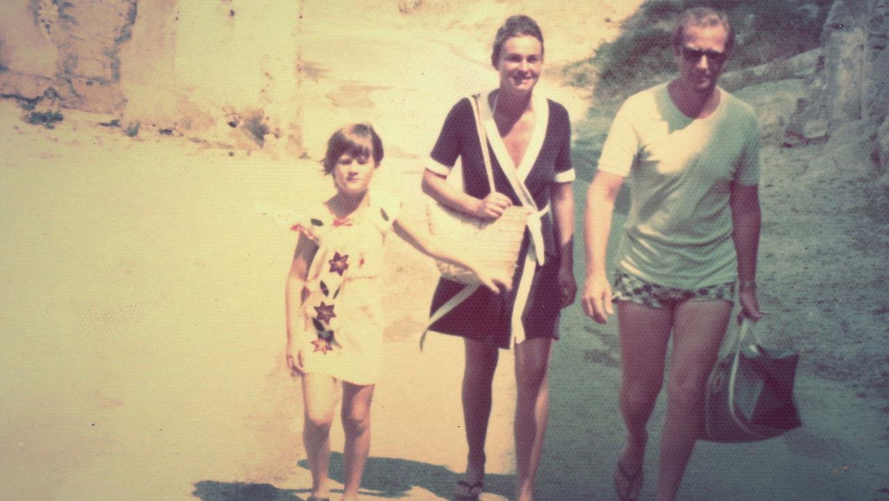 Delphine: The Secret Princess backdrop