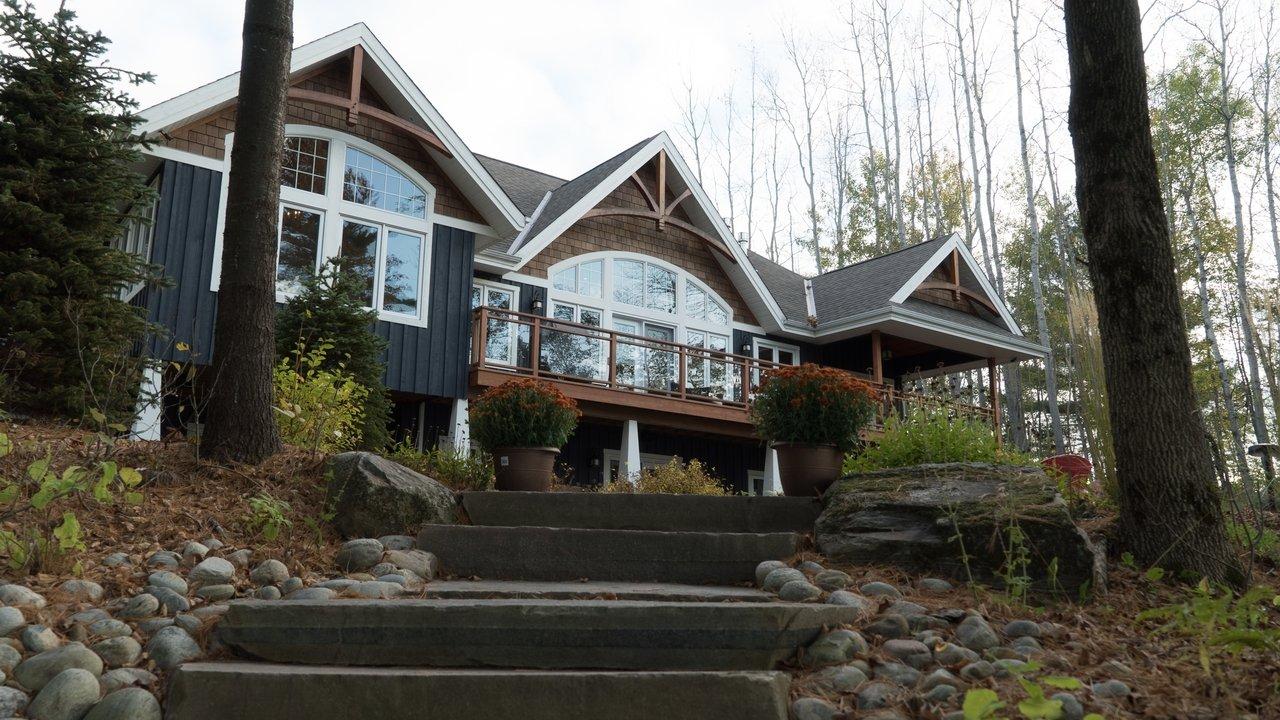 Lakefront Luxury backdrop