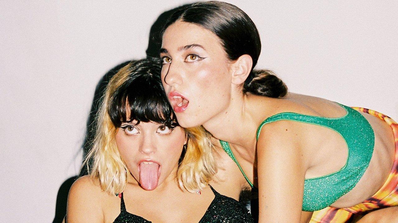 Autodefensa backdrop