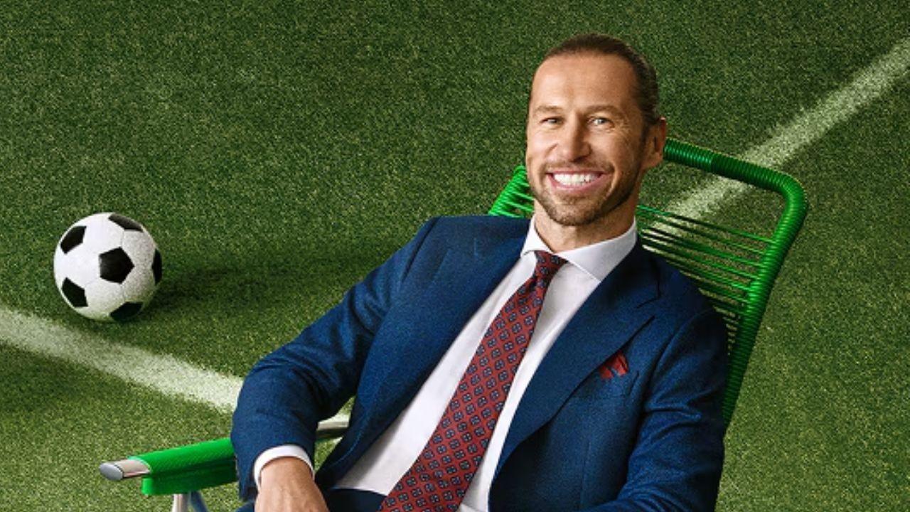 Krychowiak: One Step from the Top backdrop