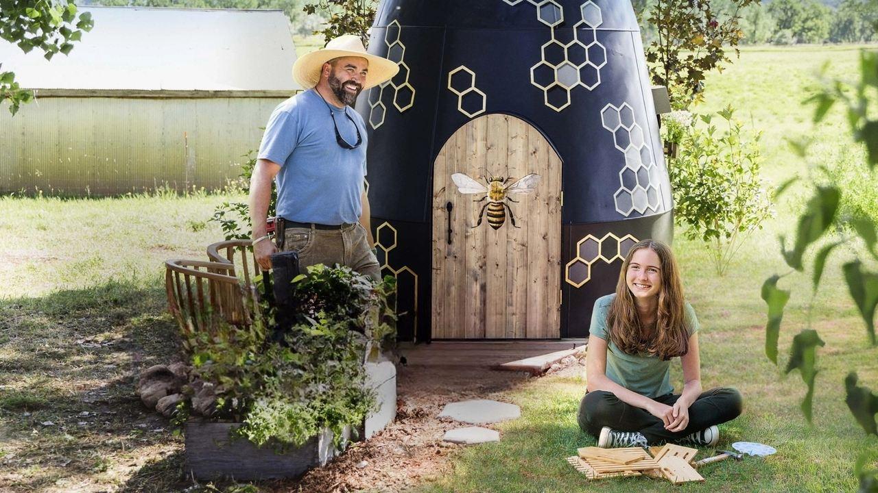 Building Outside the Lines backdrop