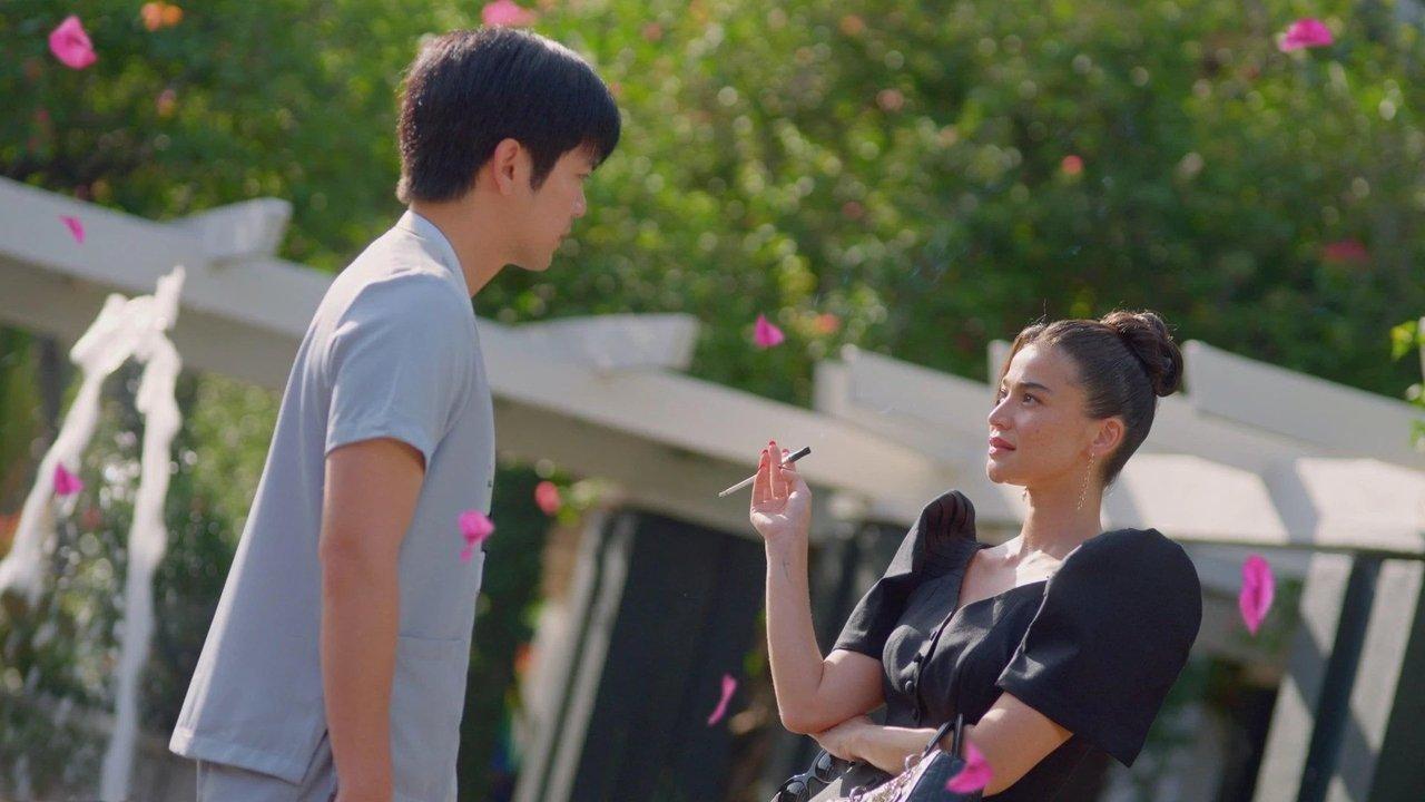 It's Okay to Not Be Okay backdrop