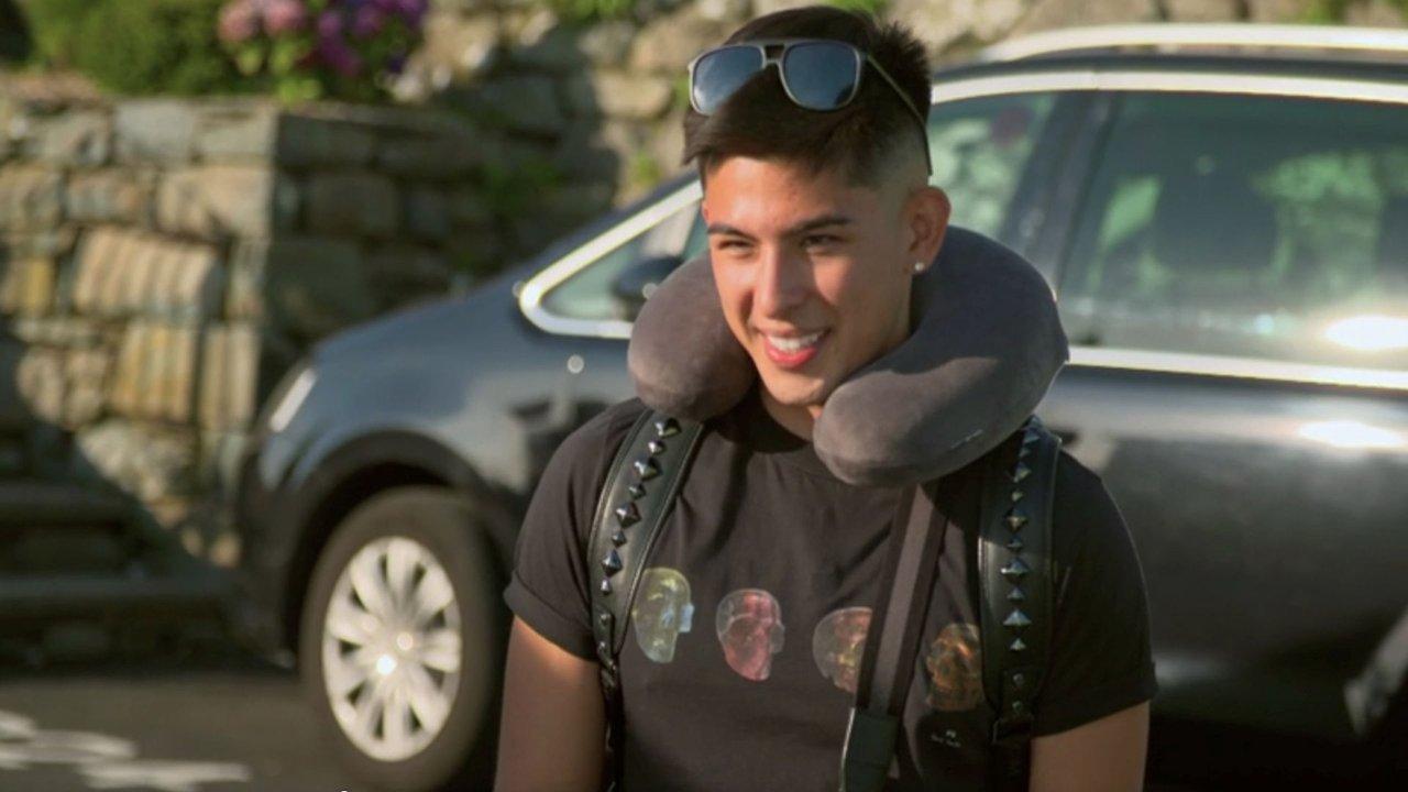 Rich Kids Go Skint On Holiday backdrop