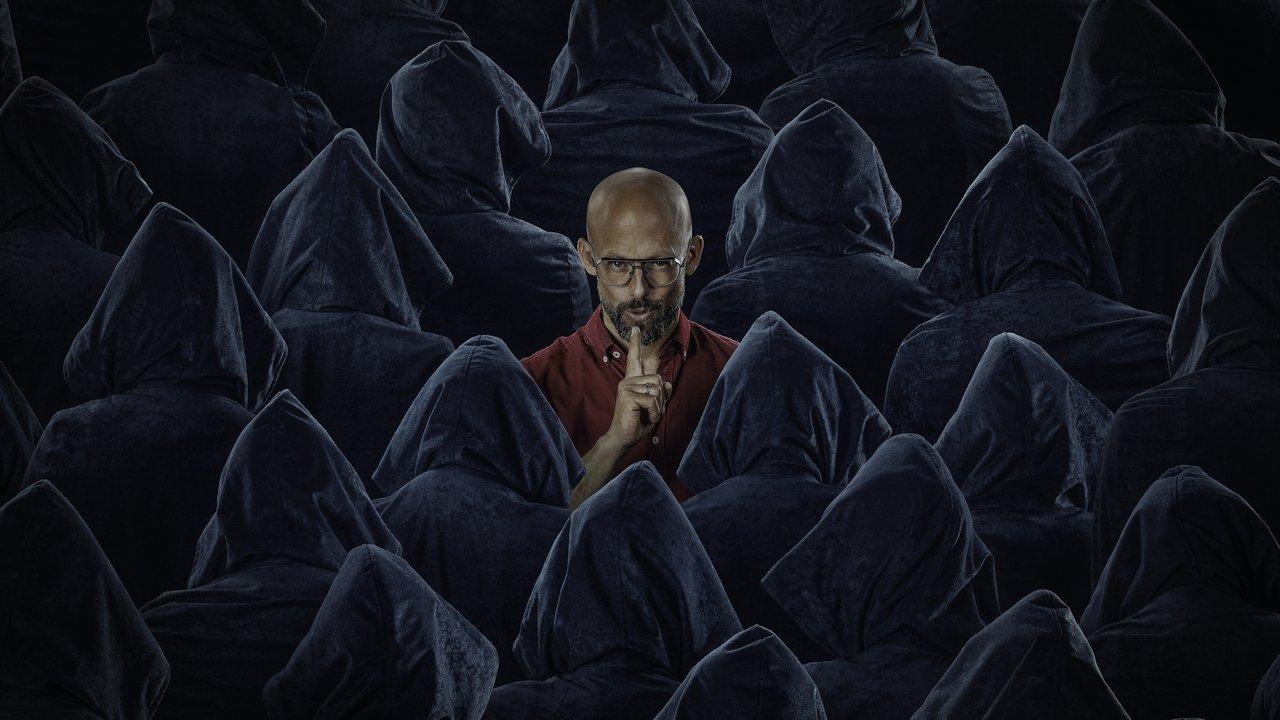 De Verraders backdrop