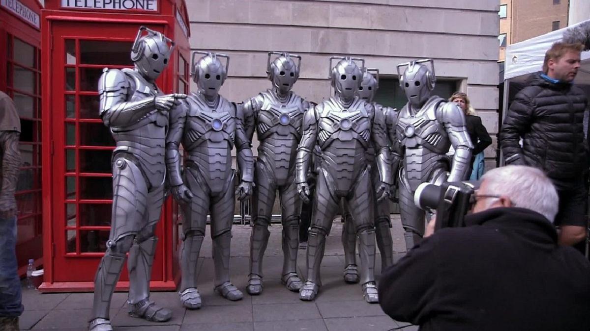 Doctor Who Extra backdrop