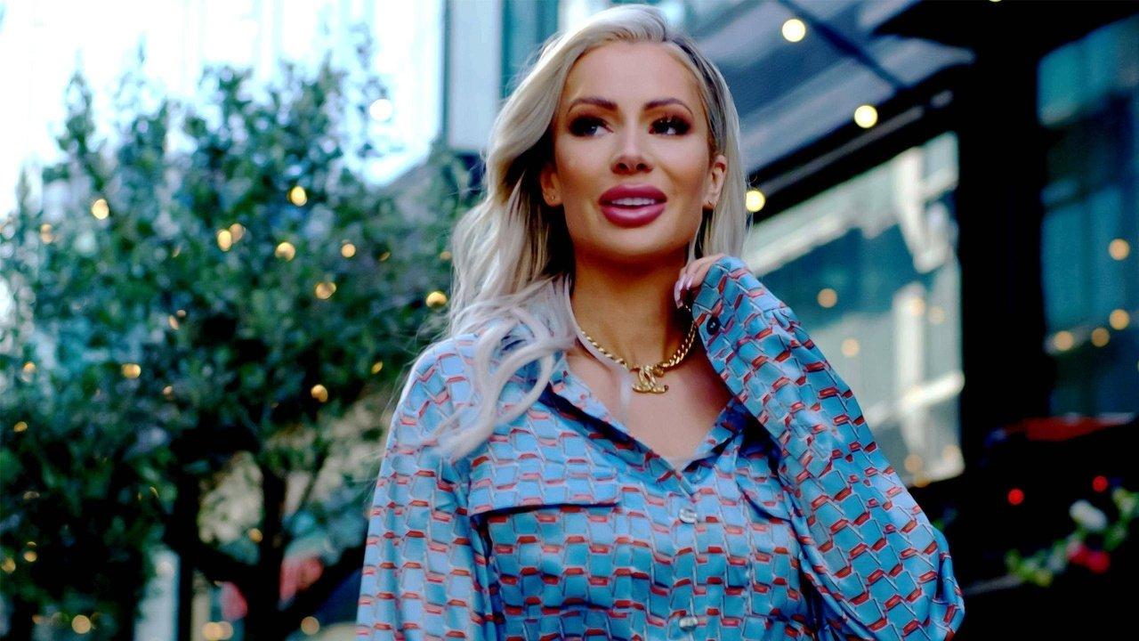 Olivia Marries Her Match backdrop