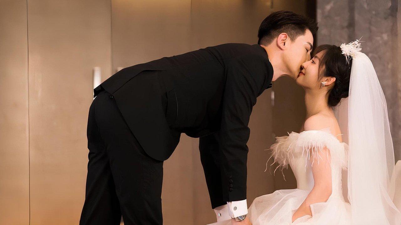 My Little Happiness backdrop