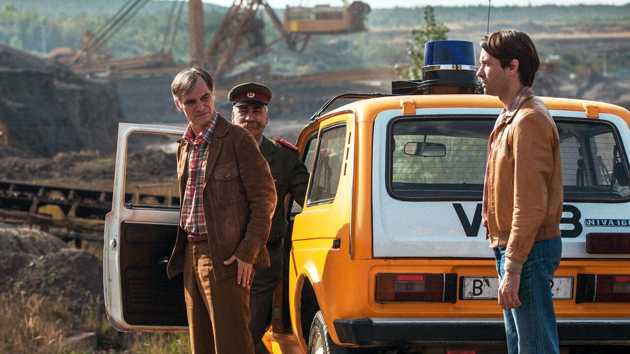 Svět pod hlavou backdrop