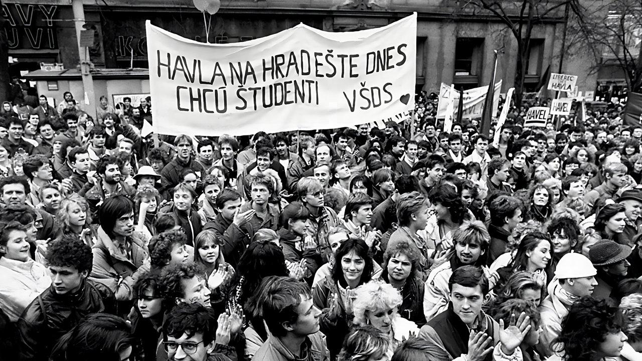 The Lost World of Communism backdrop