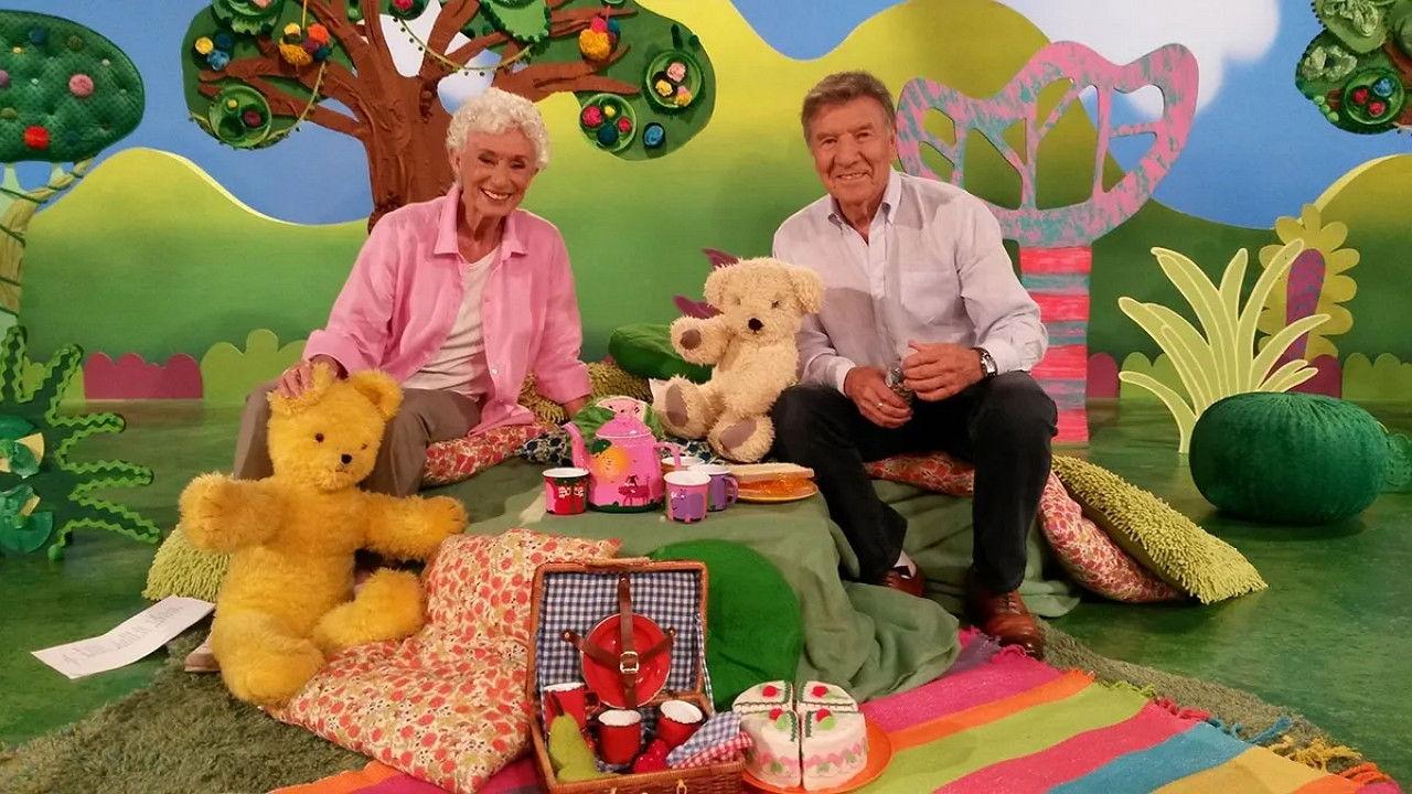 Play School Celebrity Covers backdrop