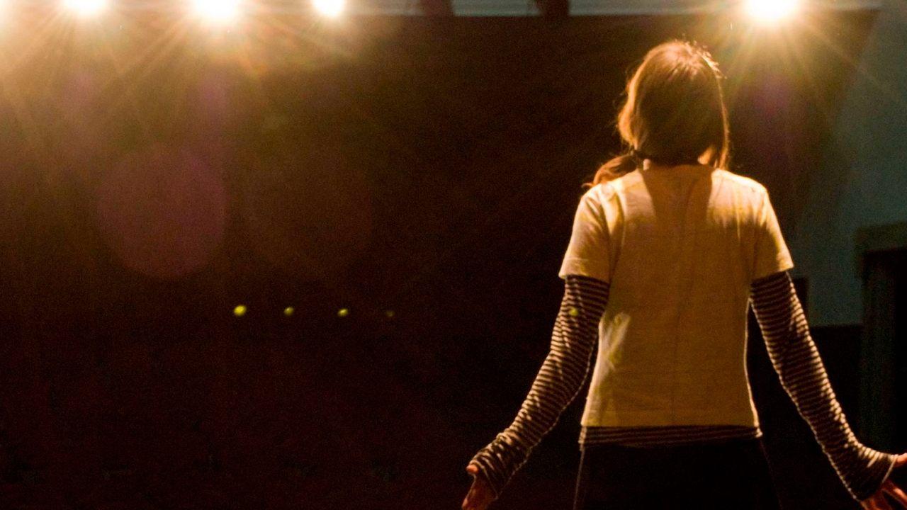 Julie and the phantoms backdrop