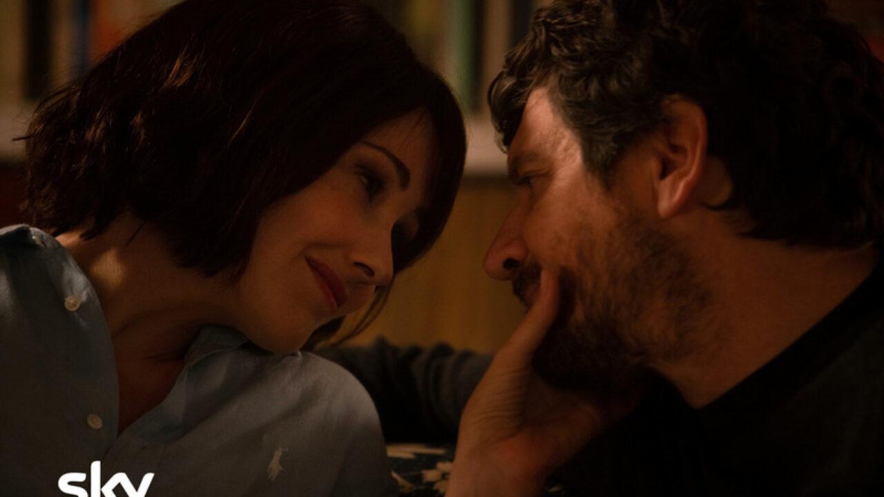 Ridatemi mia moglie backdrop