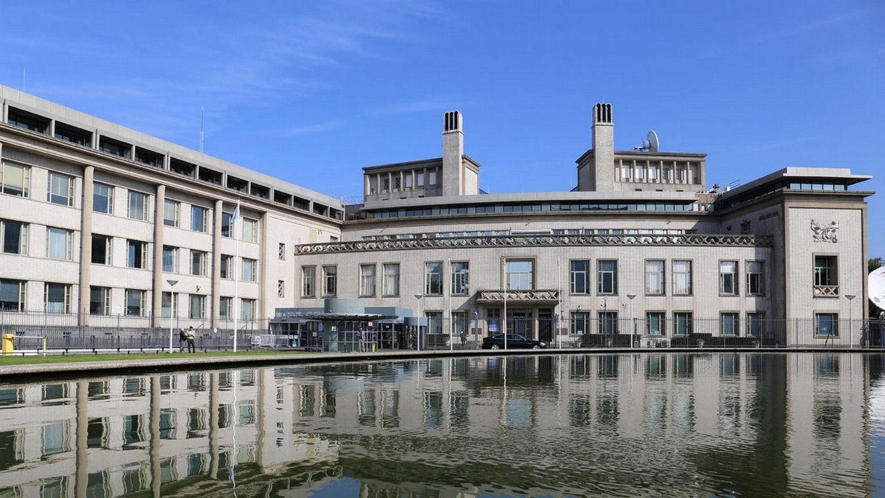 Krieg vor Gericht - Die Jugoslawien-Prozesse backdrop