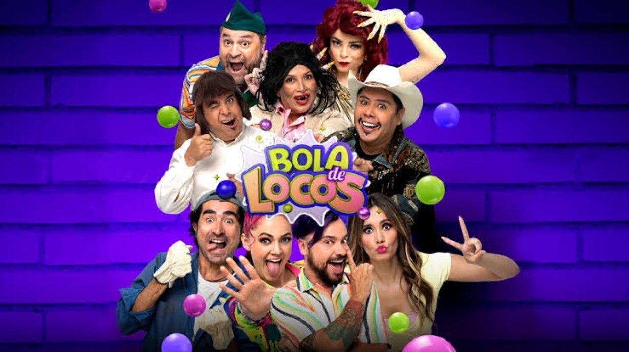 Bola de Locos backdrop