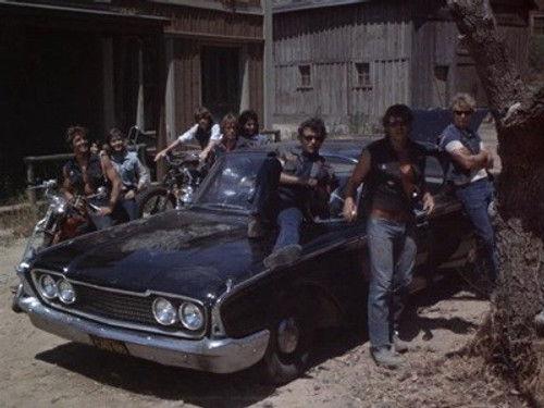 Adam-12 Season 2 Episode 6 - Log 103: A Sound Like Thunder