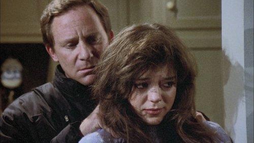 Hill Street Blues Season 7 Episode 19 - Days of Swine and Roses