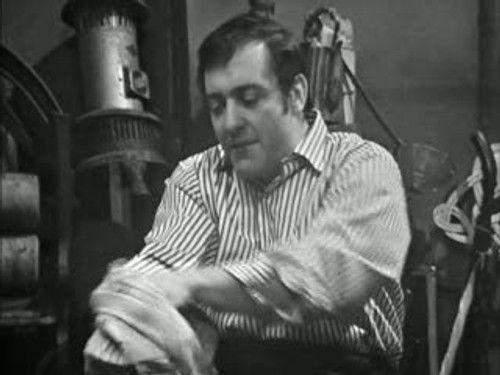 Steptoe and Son Season 3 Episode 5 - Sunday For Seven Days