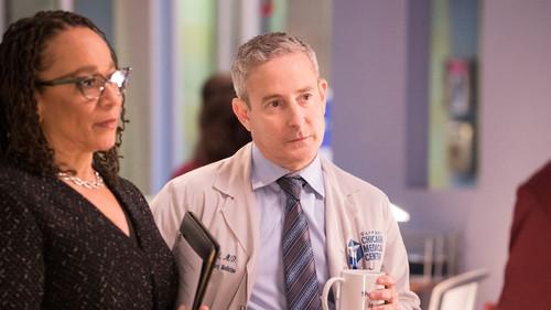 Chicago Med Season 2 Episode 22 - White Butterflies