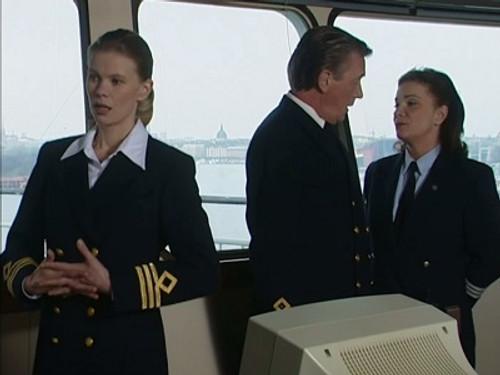 Rederiet Season 12 Episode 16 - Sova med fienden