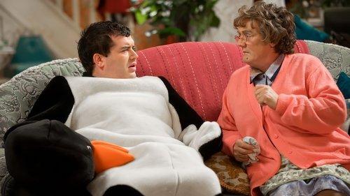Mrs Brown's Boys Season 1 Episode 1 - The Mammy