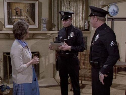 Adam-12 Season 7 Episode 3 - Team Work
