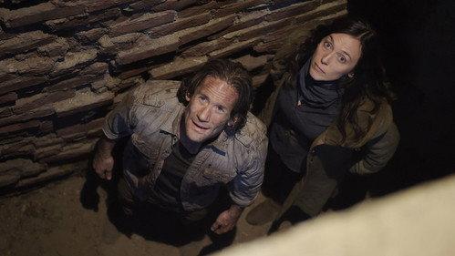Helix Season 2 Episode 7 - Cross-Pollination