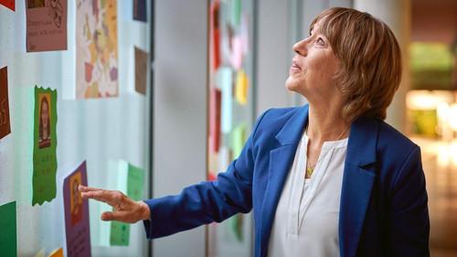 Schloss Einstein Season 25 Episode 19 - Episode 1019