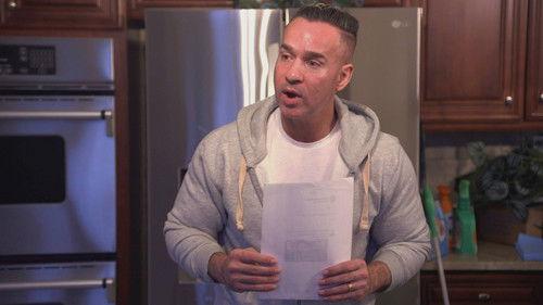 Jersey Shore: Family Vacation Season 5 Episode 19 - Mike Vs. The World