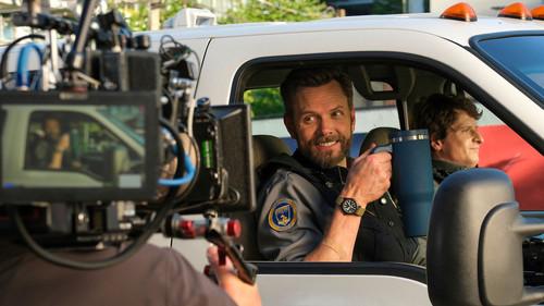 Animal Control Season 3 Episode 1 - Giraffes, Gorillas and Penguins