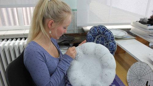 How Do They Do It? Season 14 Episode 6 - Crash Testing, Delftware, Umbrellas