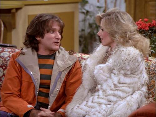 Mork & Mindy Season 1 Episode 13 - Mork's First Christmas